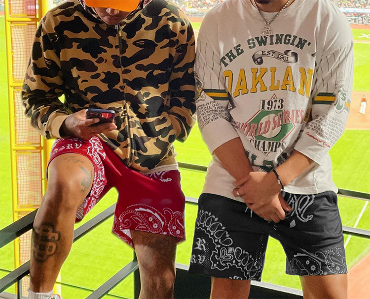 Pantaloncini da uomo indossati durante l'estate, pantaloni capris da corsa elasticizzati in vita da uomo in rete oversize ad asciugatura rapida_voghion.com