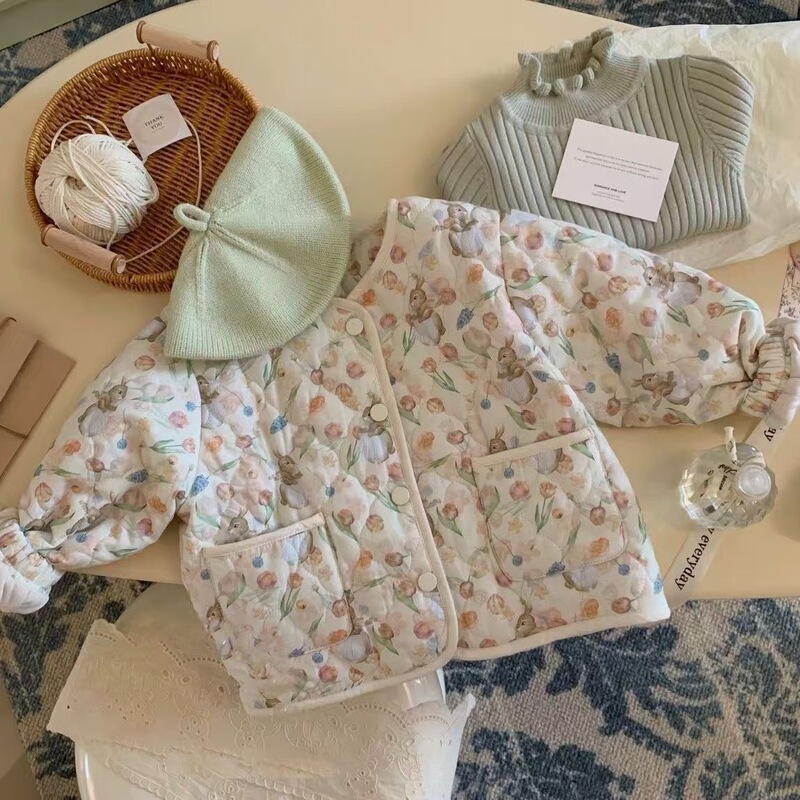 2024 Autumn and Winter New Baby Floral Quilted Jacket Korean Style Cotton Outwear for Girls and Infants Light Cotton Outwear Korean Style