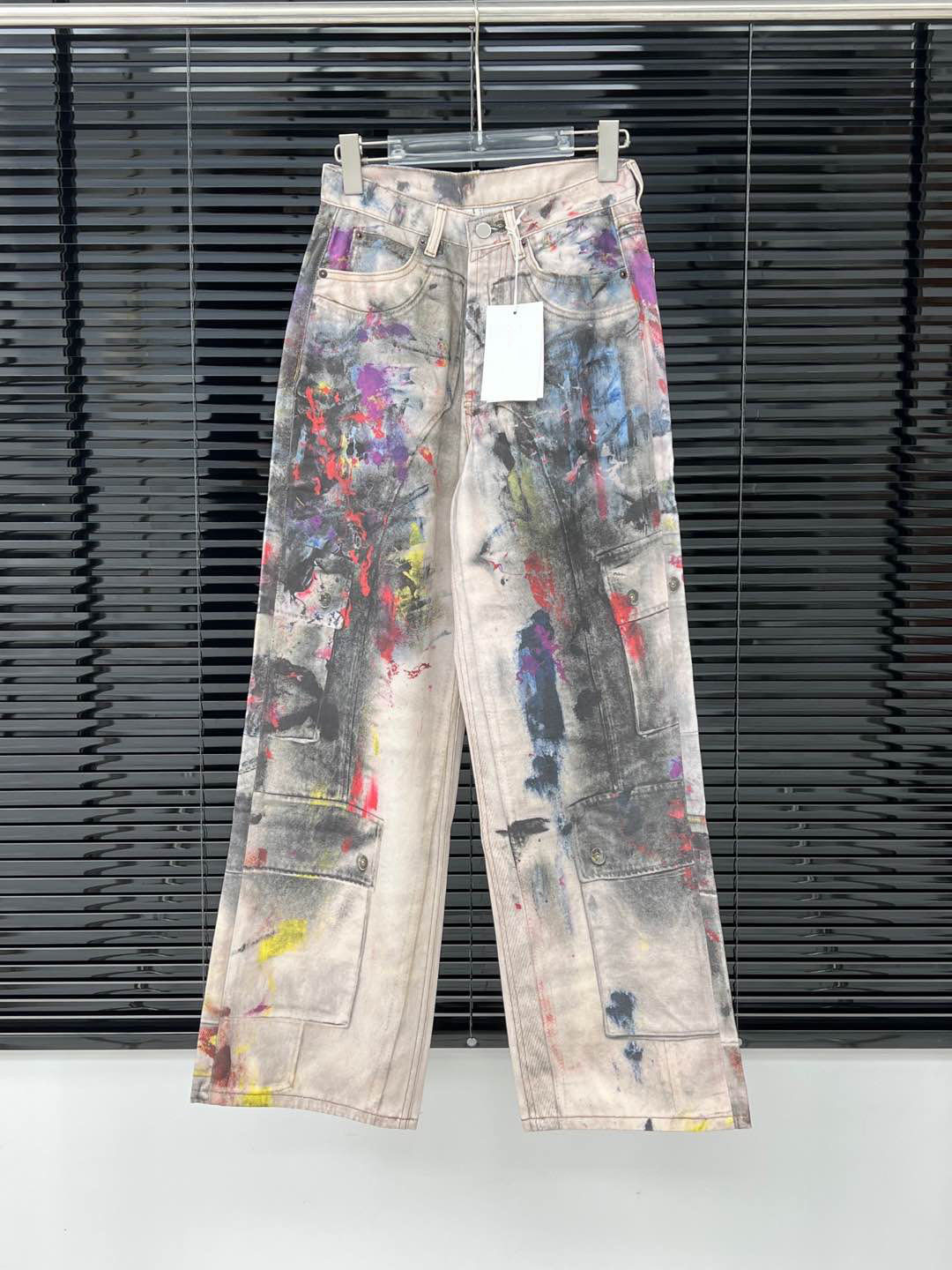 Streetwear Distressed Denim Pants – Oversized High-Waisted Wide-Leg Jeans With 3D Print Graffiti & Splatter Paint Design_ecoleips.com