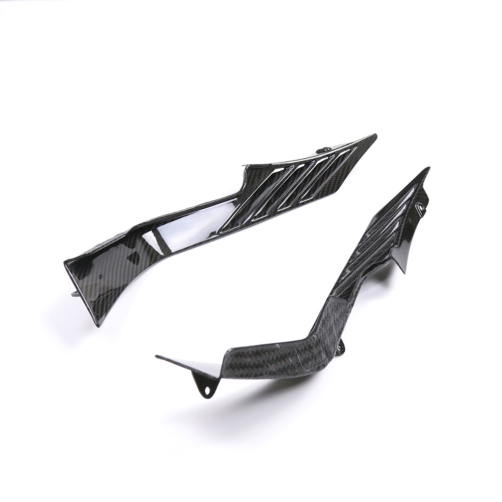 Suitable for new YAMAHA YAMAHA R3 modified carbon fiber shell motorcycle accessories rear rectifier cover