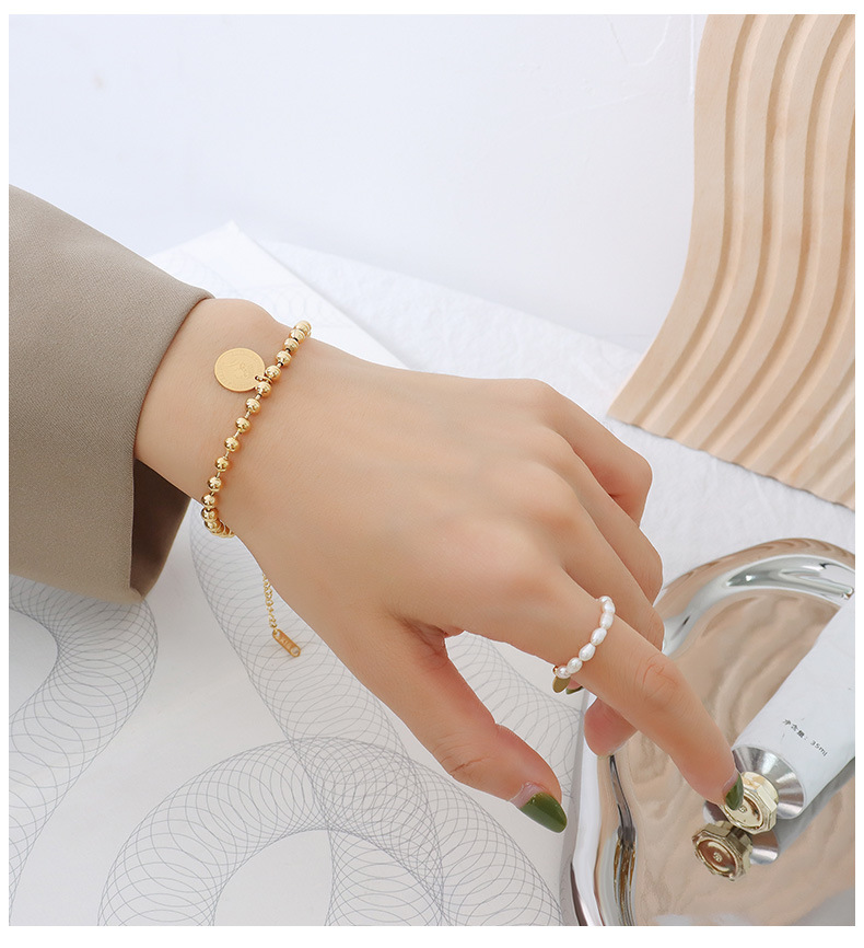 Retro Simple Geometric Steel Ball Hand Jewelry Titanium Steel 18k Gold Bracelet display picture 3