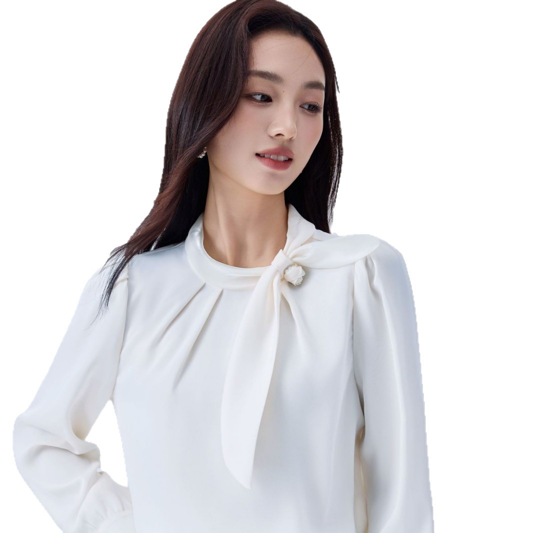 夏の新しいハイエンドの女性のホワイトカラーの女性のシャツルーズファッションフレンチシャツフェミニンな多用途のシルクサテン