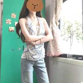 格纹荡领假两件挂脖背心女夏季韩系穿搭修身显瘦无袖外穿绝美上衣