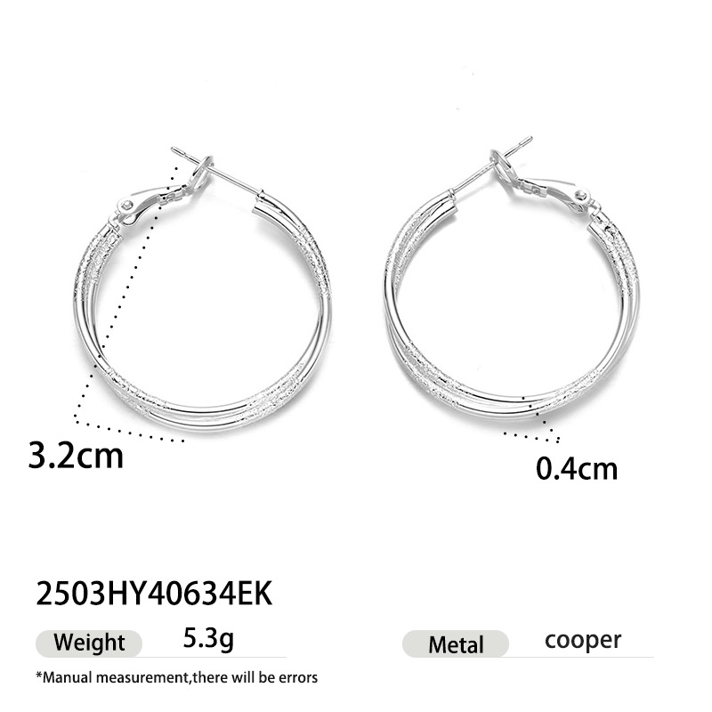 Pendientes de aro clásicos lisos para mujer, lujo discreto, sensación de alta gama, clips de aro para las orejas, elegantes, hacen que el rostro parezca más pequeño, pendientes chapados en plata 925.