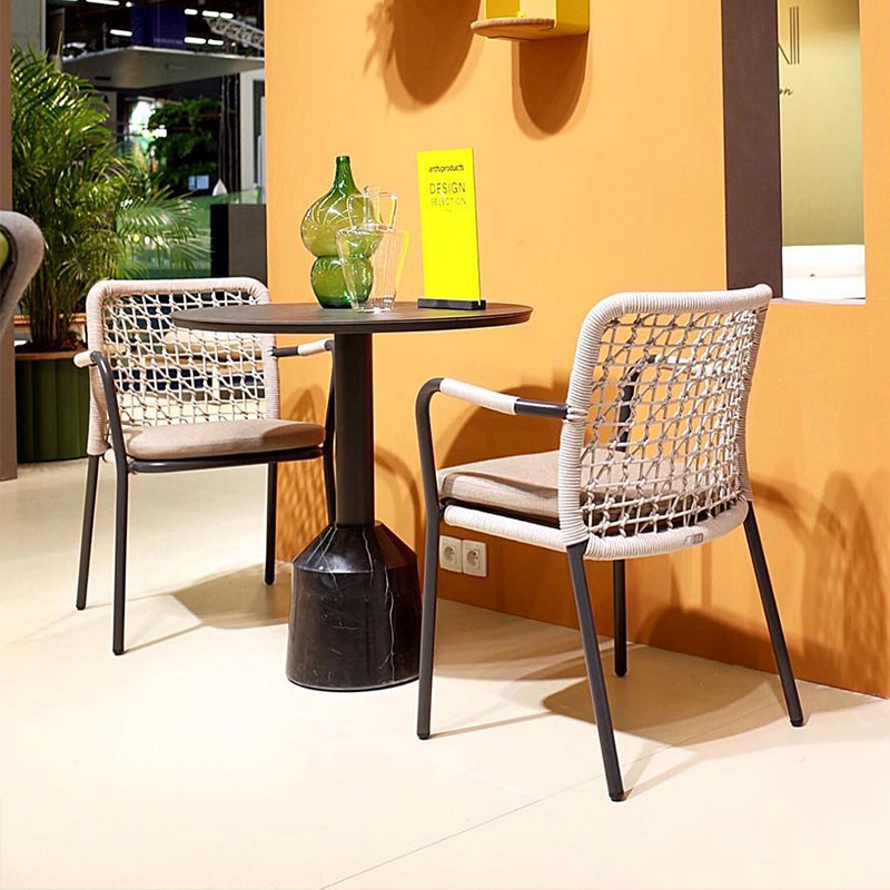Conjunto de mesa y sillas de ratán para patio y jardín, mesa redonda impermeable y resistente al sol para balcón, muebles de aleación de aluminio. image 4