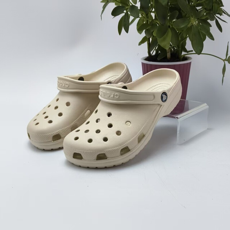 Crocs Celebrity Classic Style Breathable Non-Slip Beach Shoes Summer Non-Slip Couple's Shoes Factory Wholesale Crocs Celebrity Classic Style Breathable Non-Slip Beach Shoes Summer Non-Slip Couple's Shoes Factory Wholesale