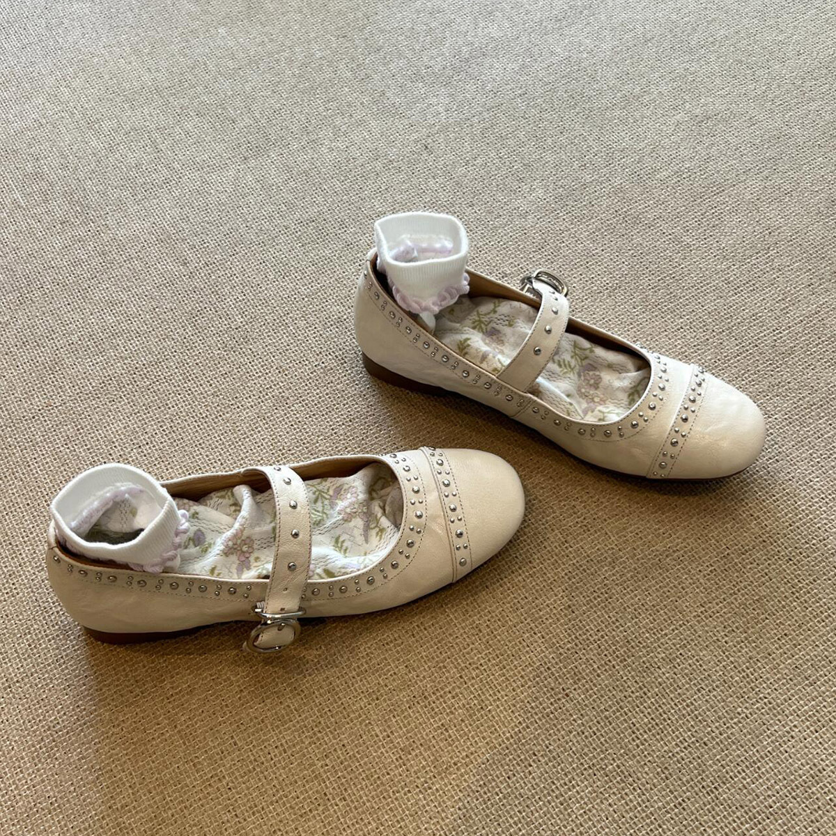 Sheepskin Version ~ French Gentle Style Shallow-Mouth Rivet Mary Jane Shoes for Women, Versatile Flats-Soled One-Strap Ballet Shoes