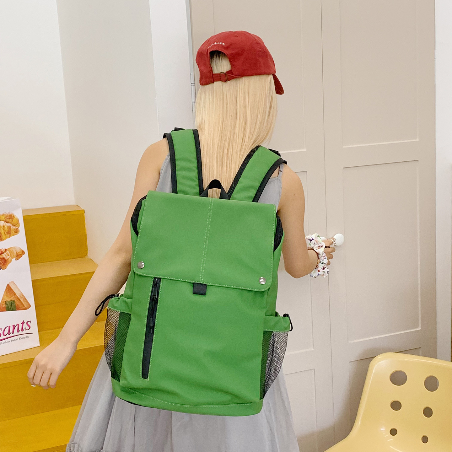 Mochila coreana de color sólido de gran capacidad para niños y niñas, mochila deportiva de ocio para estudiantes de escuela primaria 2026 nueva mochila infantil