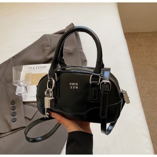 Perseguir la excelencia, un bolso femenino dedicado a las mujeres elegantes