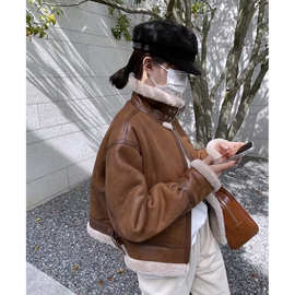 现 2025冬季新款韩国东大门防风立领羊羔毛皮毛一体机车服外套