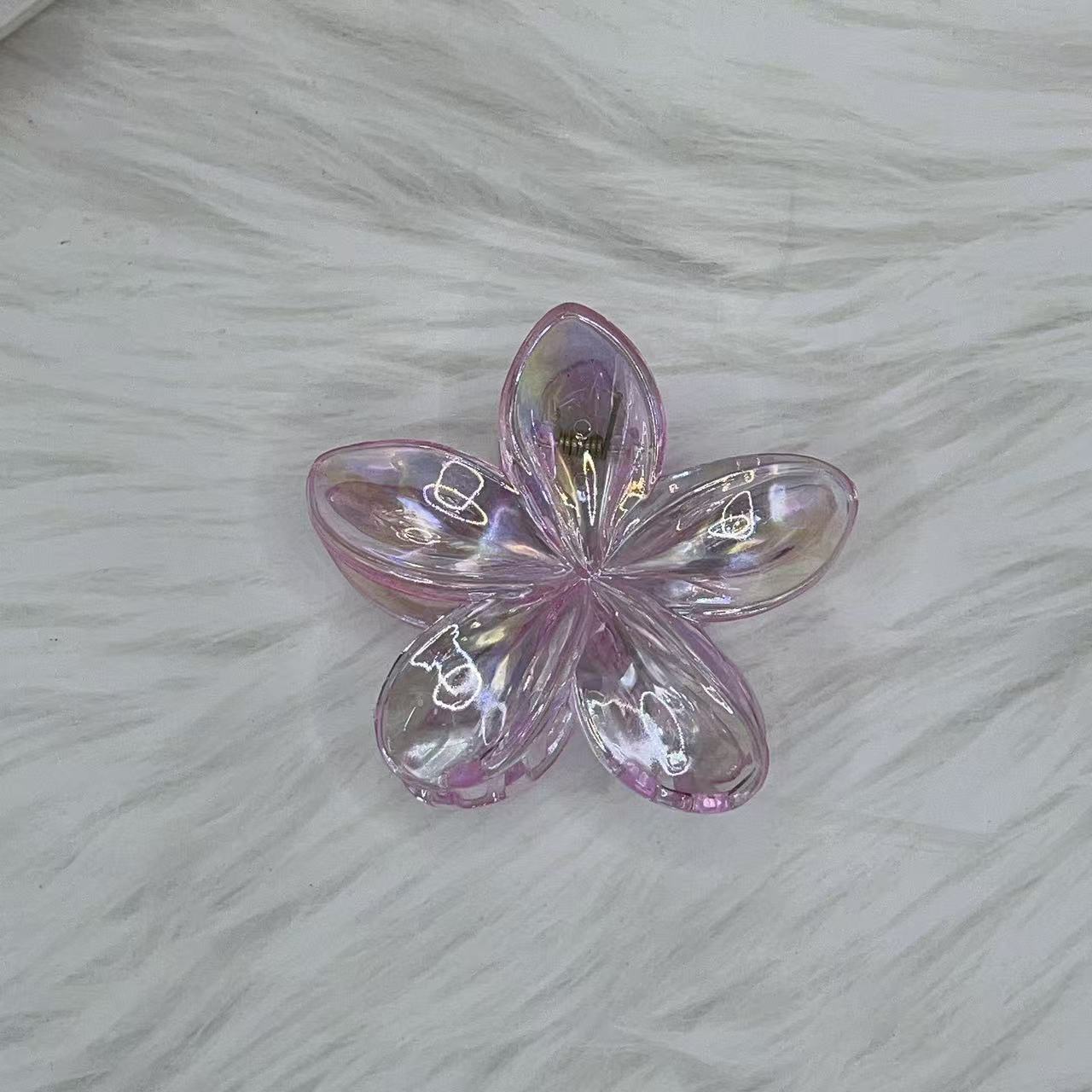 Nuevo color frangipani acrílico pinza para el cabello flor pinza de agarre de alta calidad elegante accesorio para el cabello de mujer pinza de tiburón de agarre lateral