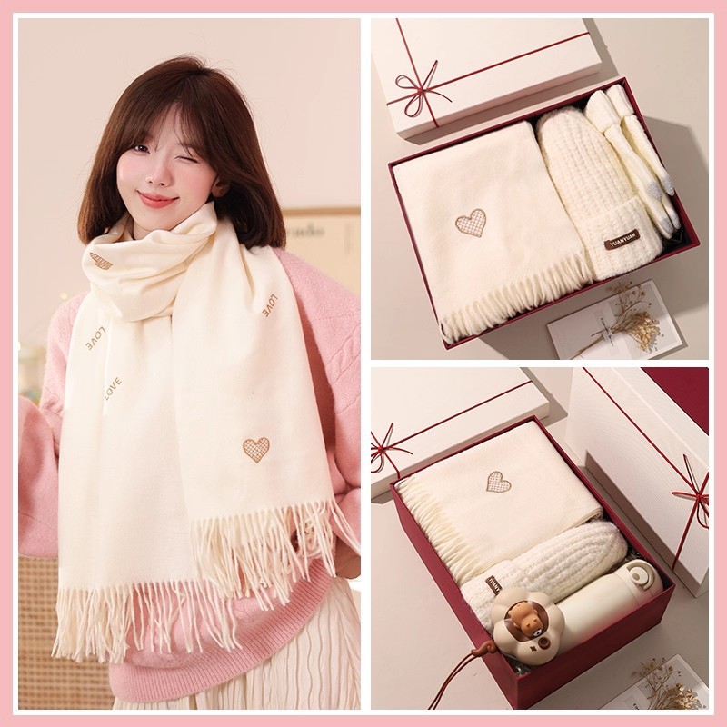 Birthday Gift for Girls, Women's Scarf, 2025 New Style, Practical Three-Piece Gift Box for Girlfriend, Wife, Girlfriend