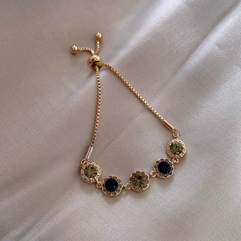 Diseño de nicho Pulsera de temperamento de alta calidad Pulsera Joyas de pulsera de circonita súper parpadeante Pulsera de estilo ins Mujer