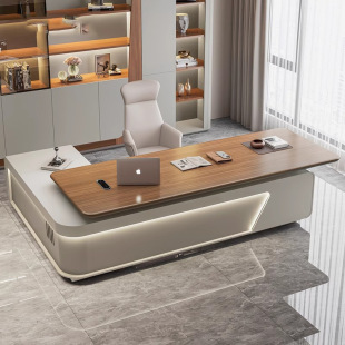 E0 level boss desk desk light luxury high-end president desk modern simple chairman table and chair combination