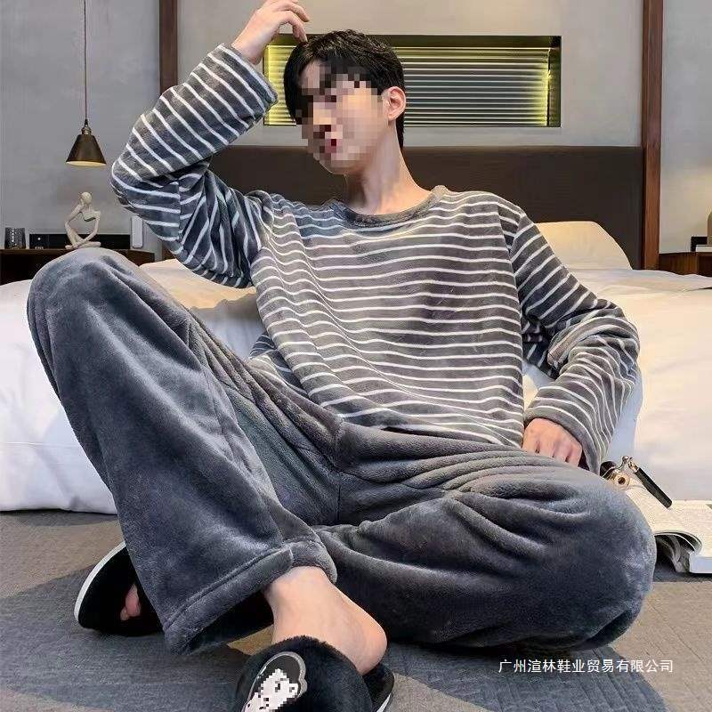 Pajamas for Men in Autumn All Seasons Coral Velvet Flannel Men's Pajamas Cartoon Men's Clothing Can Be Worn Outside Men's Pajamas Home Clothes