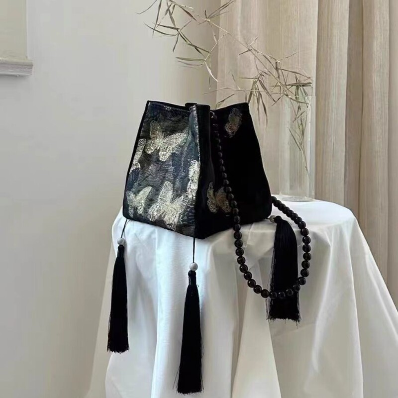 Gilt Butterfly New Chinese Style Retro Tassel Handbag Chinese Style Bucket Bag Beaded Chain Niche Shoulder Crossbody Bag