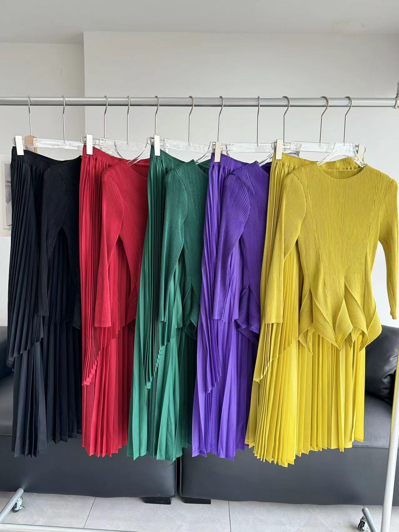 Women's Clothing solid color evening dress long sleeve two piece set floral hem elastic waist skirt top elegant commuter suit_voghion.com