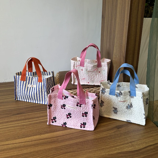 2024 весна лето новая полосатая мультяшная пенистая академическая сумка ветряная сумка маленькая приливная кошка бенто сумка