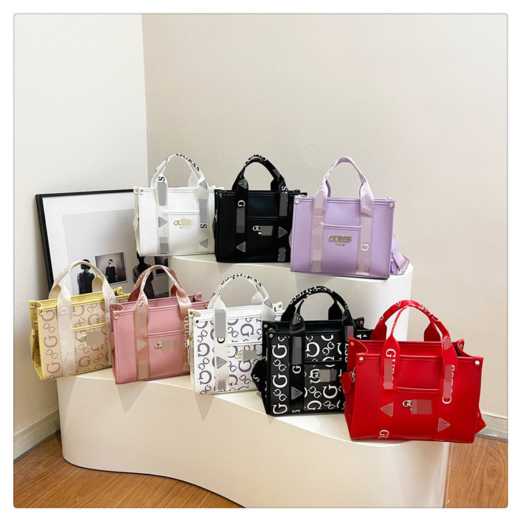 Bolso bandolera con letras de comercio exterior transfronterizo para mujer 2025 nueva tendencia de moda bolso de mensajero portátil impreso