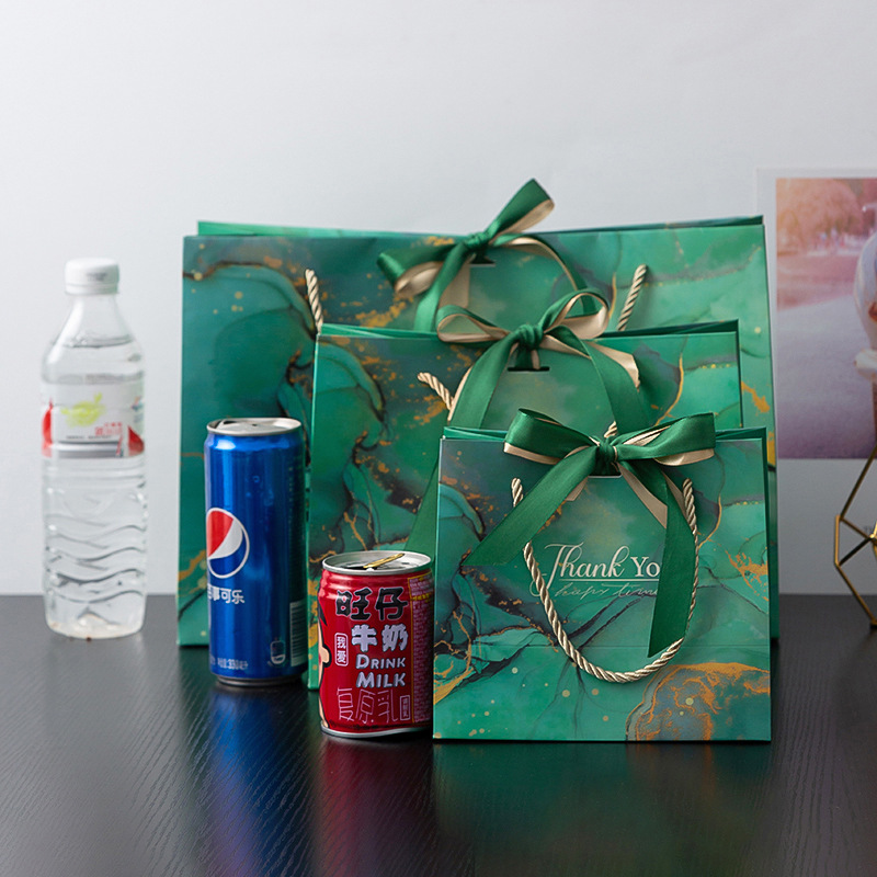 Bolso verde marbling tienda de ropa bolsa de regalo de lujo ligero Mori bolsa de regalo bolsa de papel de regalo de mano al por mayor