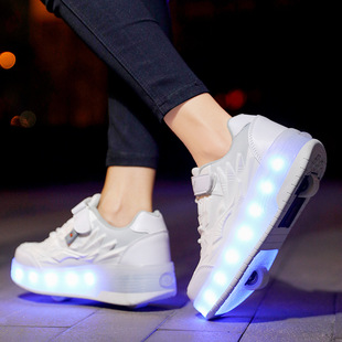Cross-border heelloo shoes explosive two-wheel heelloo shoes children's sneaker with lights men and women heelloo shoes
