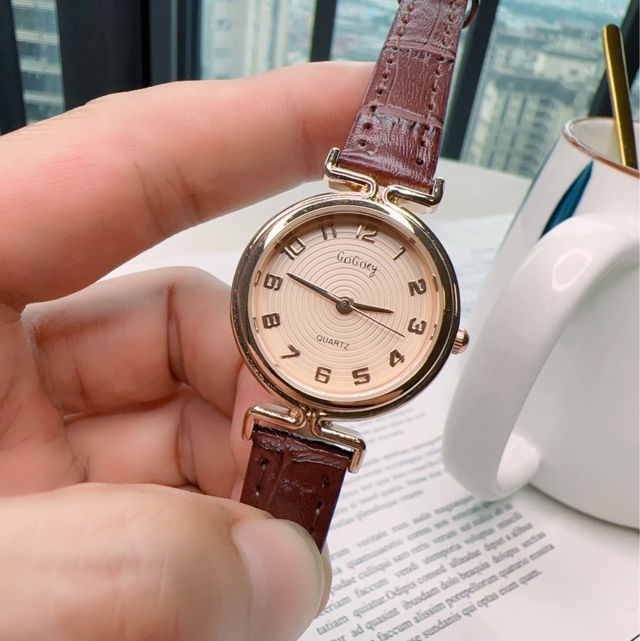 Live vintage watch women's quartz belt popular watch casual women's watch wholesale factory delivery supply