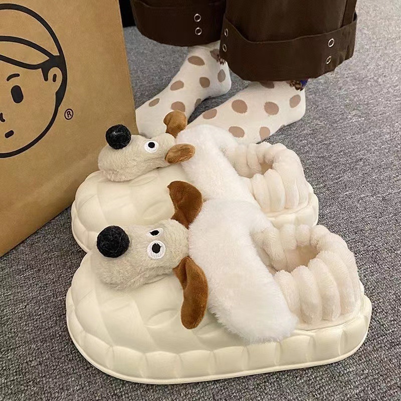 漫画の子犬の防水バッグと綿のスリッパの女性は家の室内で滑り止めの厚い底の毛を着て保温してかわいい綿の靴を着ます。|undefined