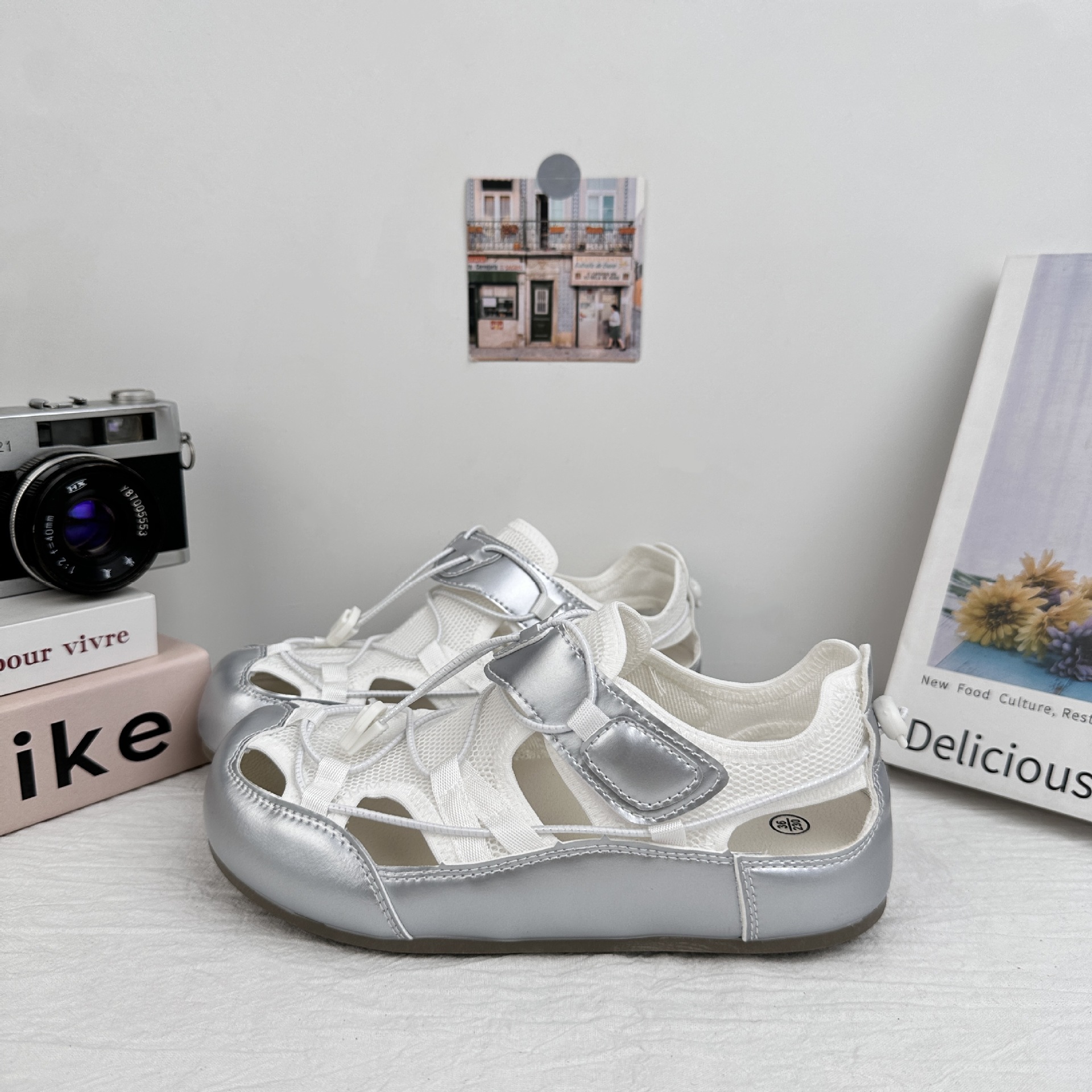 Yuanbo zapatos blancos zapatos de skate para mujeres 2025 nuevas sandalias deportivas de verano delgadas sandalias deportivas zapatos casuales