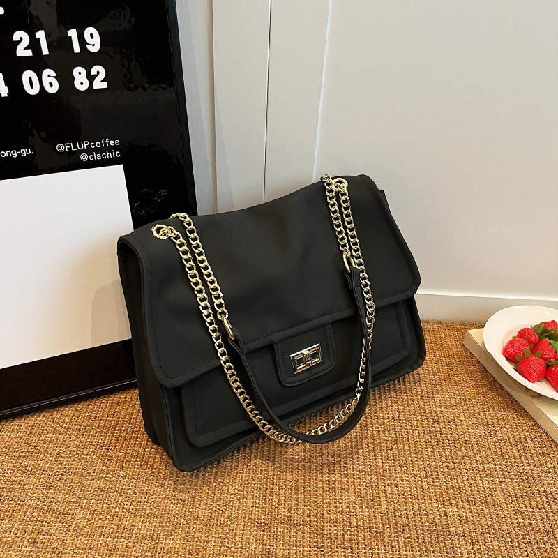 Large capacity for women's autumn and winter 2023 new fashionable frosted chain crossbody commuting tote bag_voghion.com