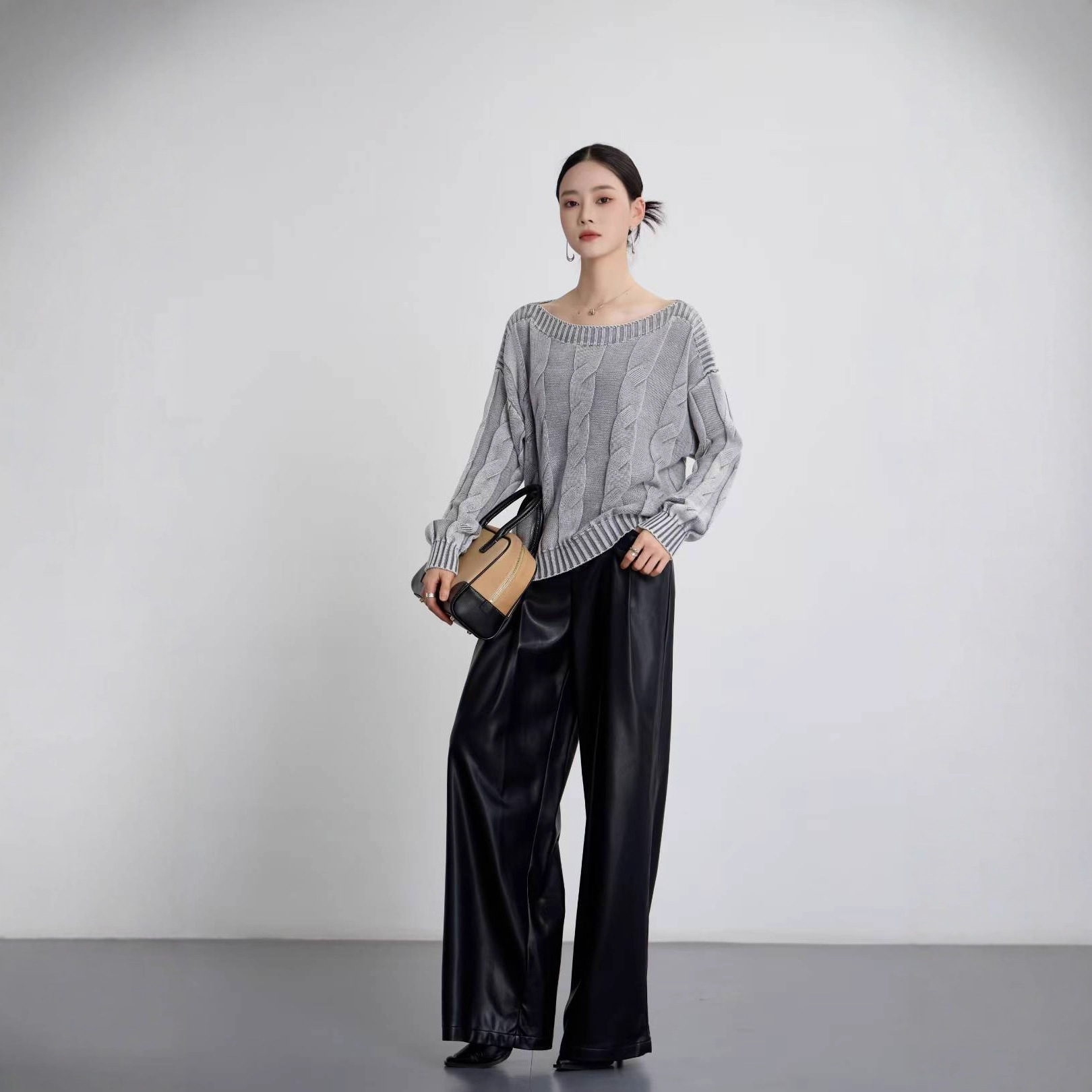 Corea del Sur retro camiseta de punto de tela de hilado para mujeres nuevo otoño y invierno para hacer viejos suéteres sueltos de cuello para mujeres image 3