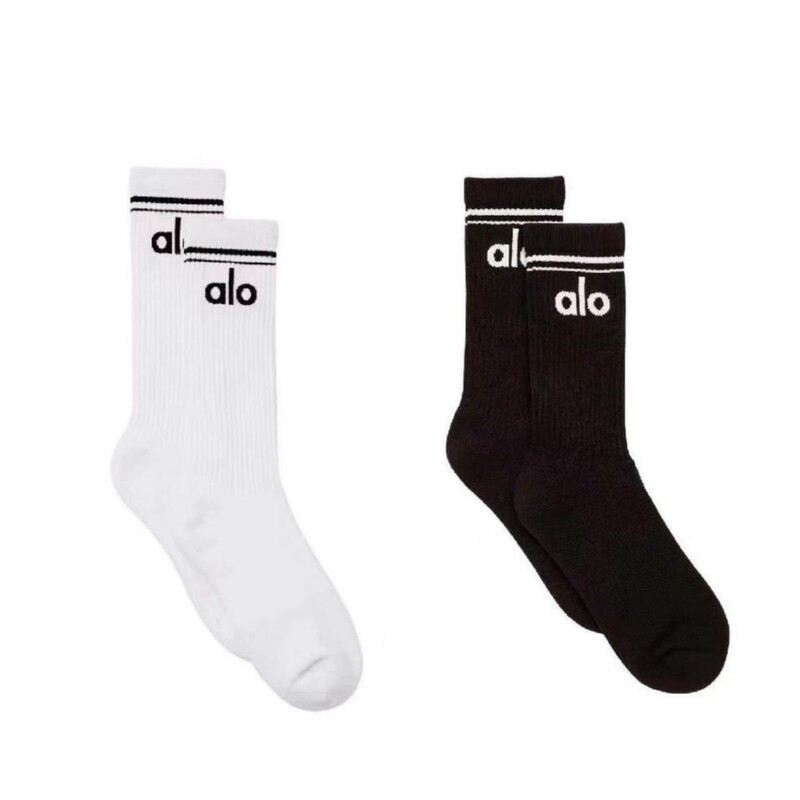 Letter Cotton Socks Mid-Calf Sports Mid-Length Yoga Socks Football Socks Sweat-Absorbent Mid-Calf Socks for Both Men and Women Produced by the Manufacturer Letter Cotton Socks Mid-Calf Sports Mid-Length Yoga Socks Football Socks Sweat-Absorbent Mid-Calf Socks for Both Men and Women Produced by the Manufacturer