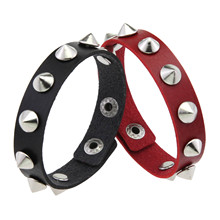 日韩哥特朋克时尚情侣休闲圆钉小帽手镯手环复古街拍简约装饰手链