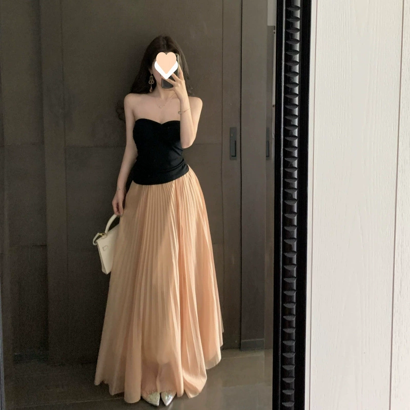 Летний комплект 2025 года: сексуальный красивый топ-труба без рукавов с закрученной спинкой + плиссированная длинная юбка