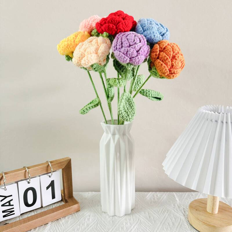 Wholesale Finished Hand-woven Rose Flower Artificial Flower Braided Hand-made Flower Wool Wool Braided Homemade Crochet bouquet