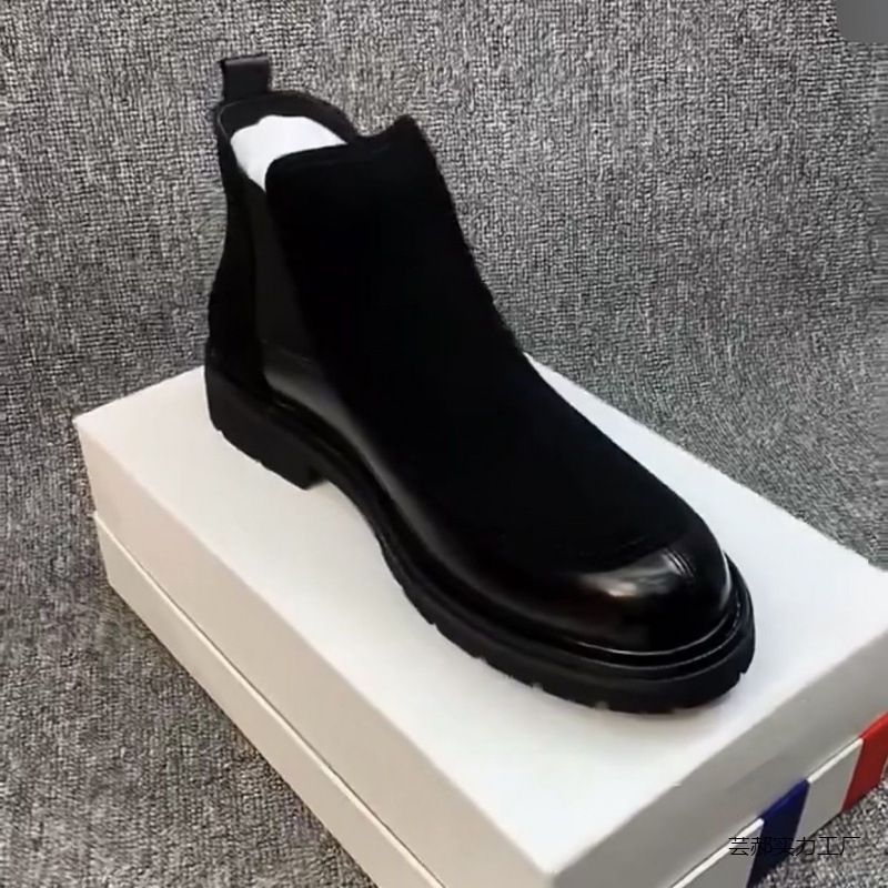 (2개) 블랙 마틴 부츠 남자 하이 탑 남자 블랙 신발 통기성 경량 올매치 한국 스타일 영국식 캐주얼 가죽 신발 윤하오