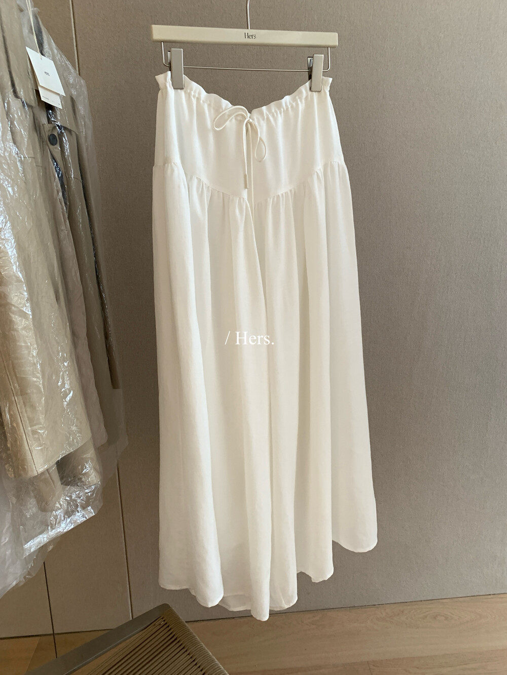Quần culottes nữ ống rộng cạp cao thiết kế dây rút eo — màu đen, trắng ngà, màu mơ chi tiết 22