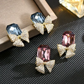 胸针;耳钉;项链