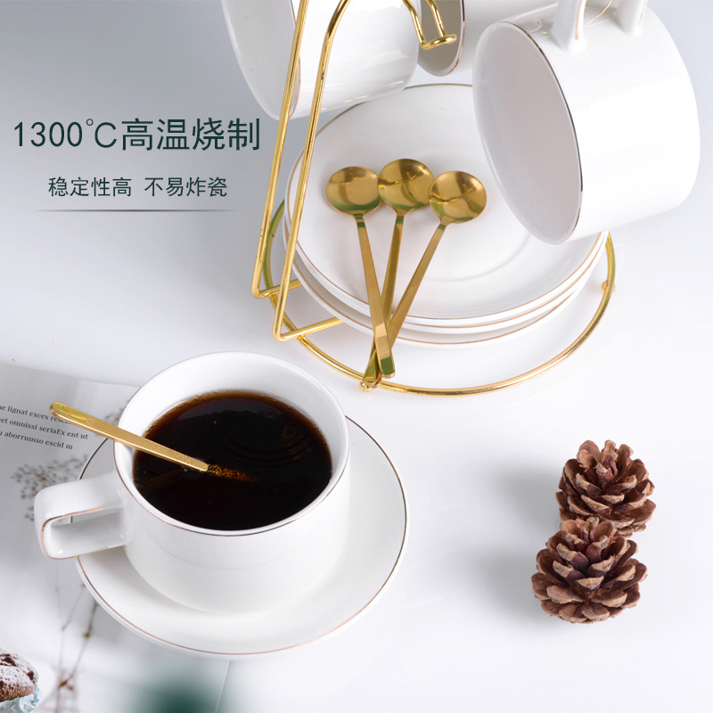 Pintura de oro Estilo nórdico cerámica taza de café y platillo traje hogar taza de leche Oficina desayuno taza mano regalo al por mayor