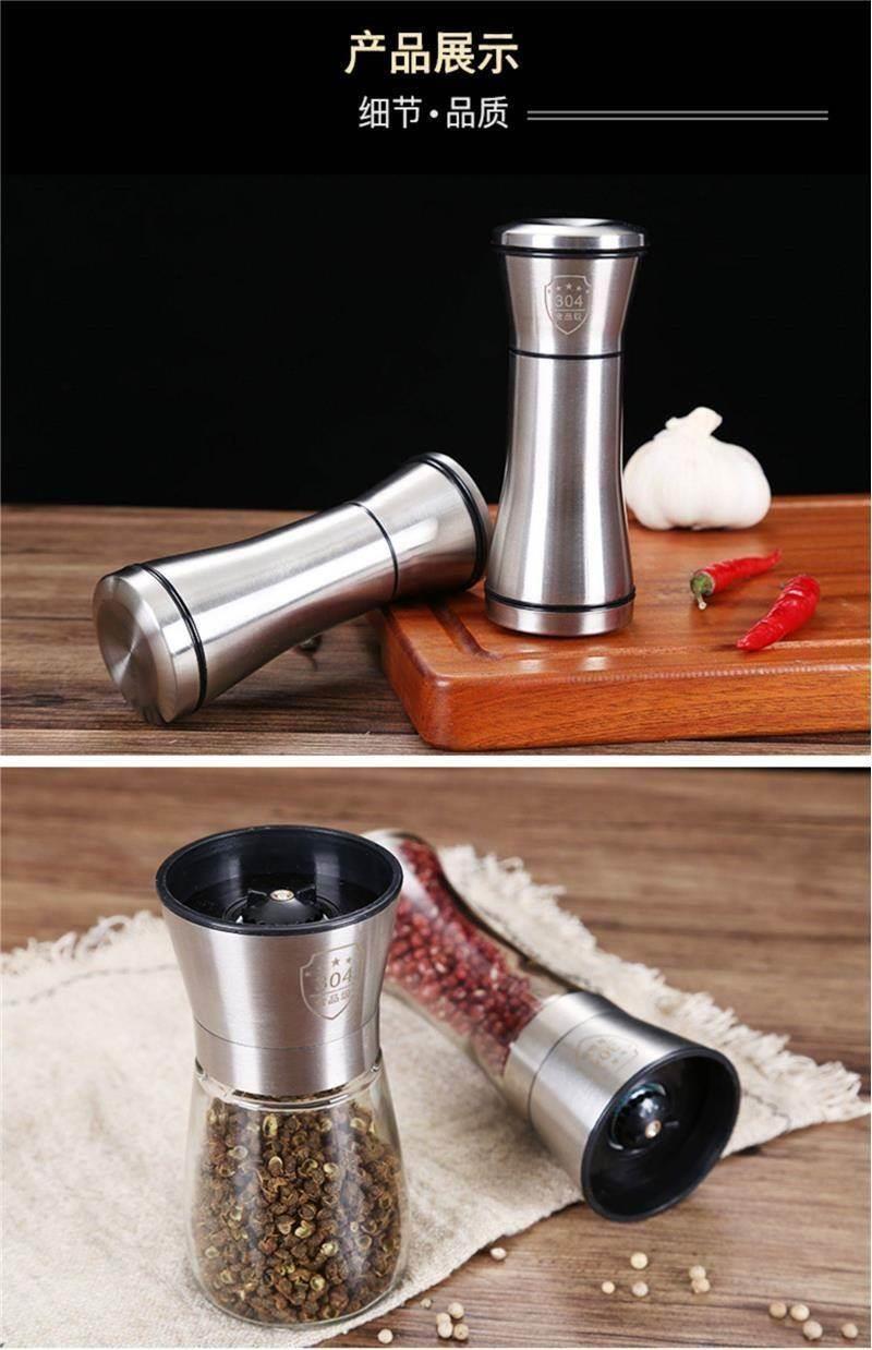 Manual Pepper Grinder Wooden Spice Mill for Black Pepper Sea Salt Sichuan Peppercorn Seasoning Shaker in use