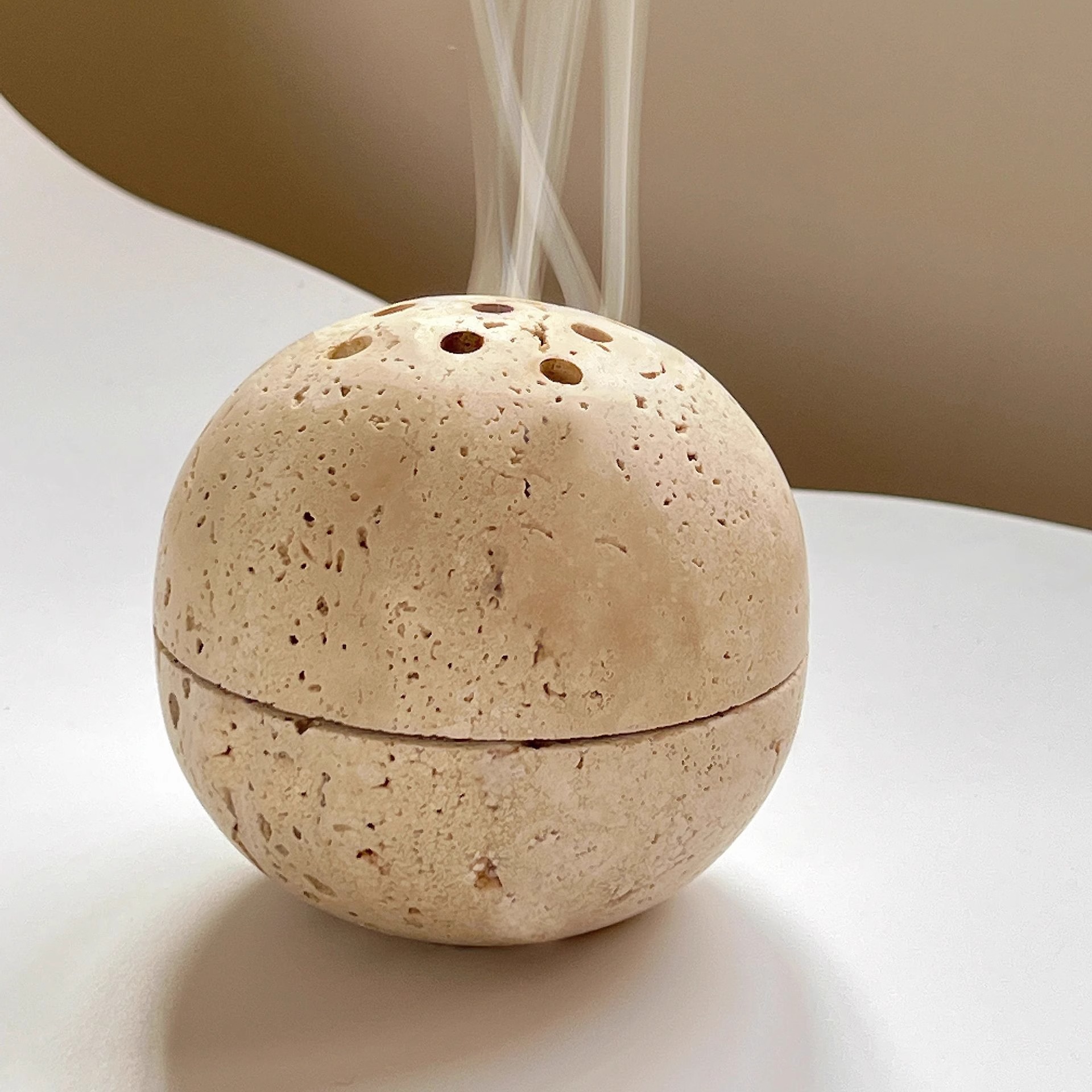 侘寂风圆球洞石香炉檀香香插摆件燃烧烟熏盘精油扩香石沉香装饰品