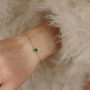 Retro small design demi-season universal bracelet emerald, with gem, light luxury style, simple and elegant design
