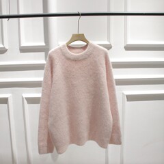 韓国の注文の秋冬服の新型の清新なウサギの毛のふわふわしている丸首の頭の長袖の厚いセーターの女性