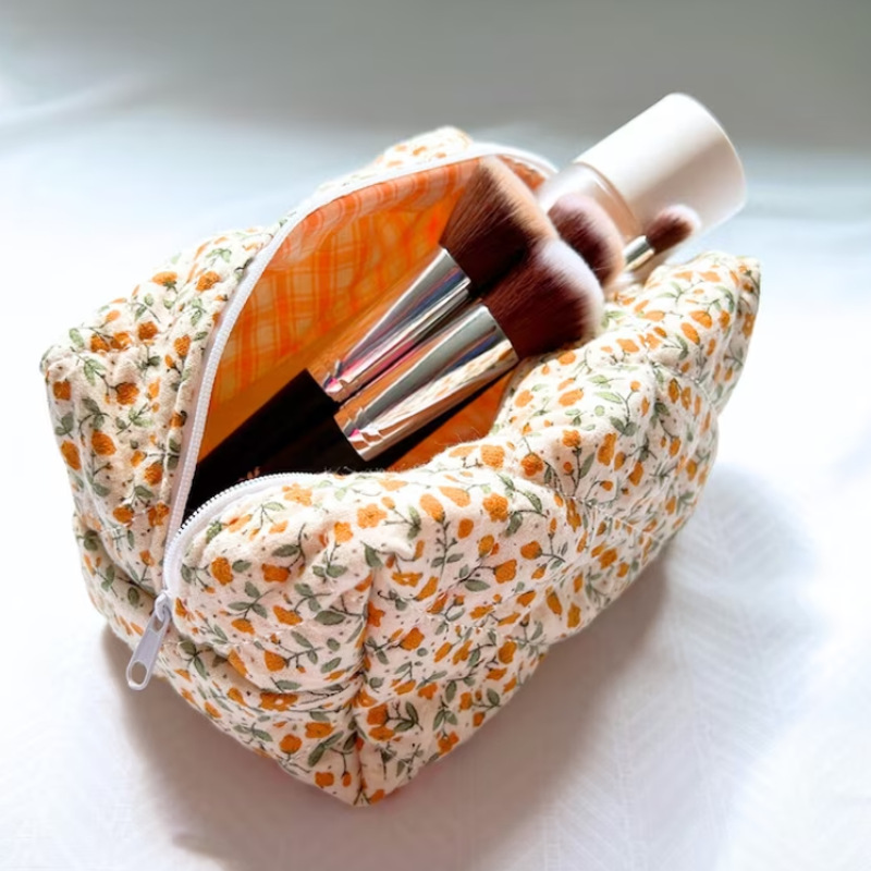 Bolsa de cosméticos floral transfronteriza de Venta caliente bolsa de viaje de cuidado de la piel bolsa de la cremallera bolsa de lavado pequeña bolsa de almacenamiento de cosméticos frescos