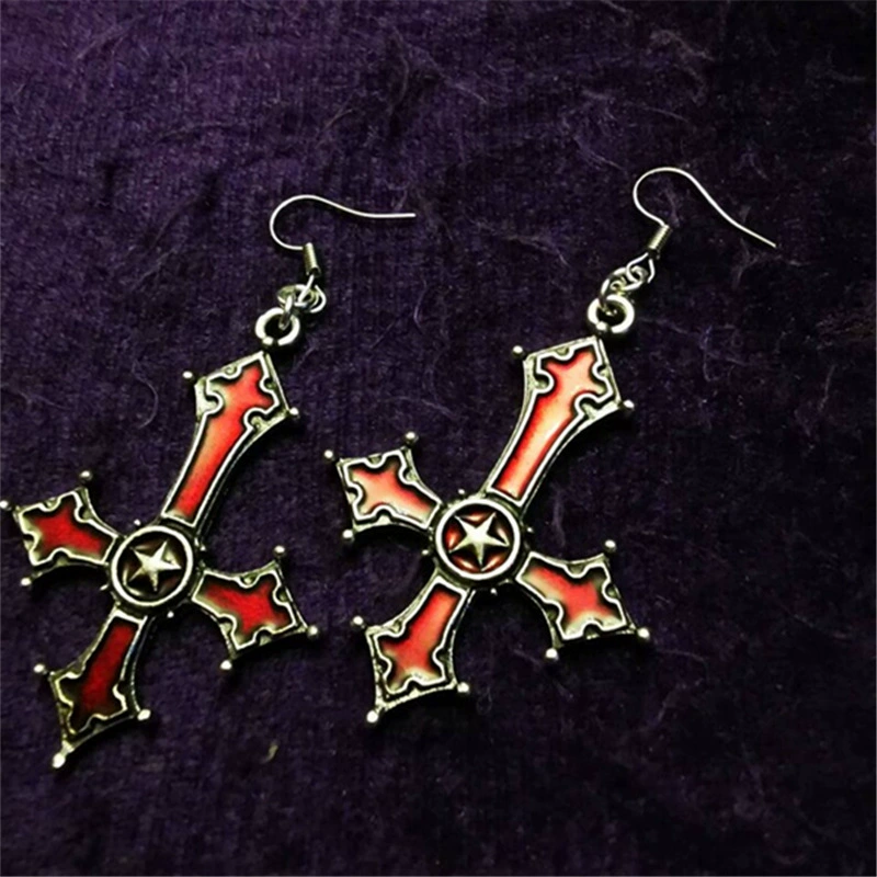 Кольцо-серьги Cross Dark Red Gothic, сплав с красной эмалью и rhinestone-звездой, 13×13 см