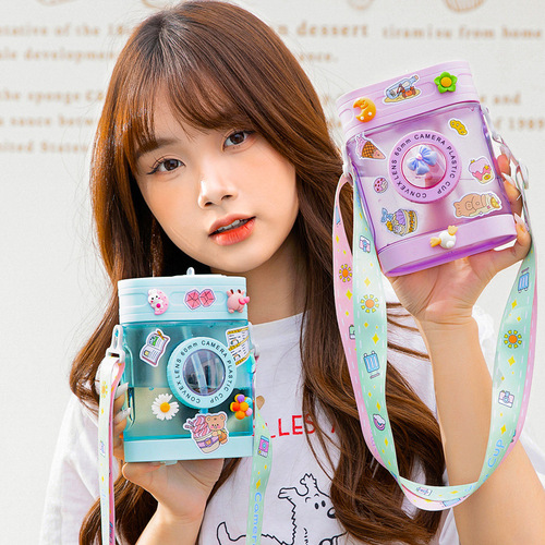 Cross-border e-commerce Internet celebrity retro camera cup diagonal portable strap water bottle nozzle plastic water cup manufacturer wholesale