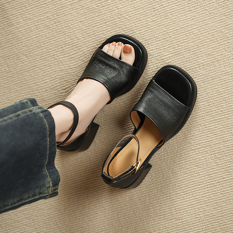 Sandal cao gót nữ hở mũi quai ngang khóa, da dê cao cấp, gót vuông ổn định — đen