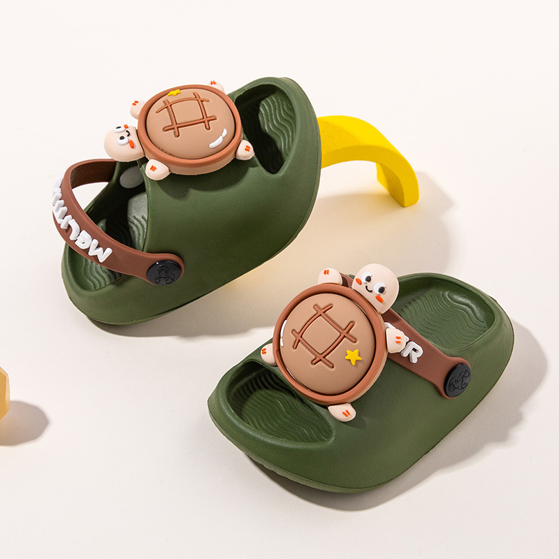 Children's Slippers for Boys, New Summer Style, Lightweight, Non-Slip, Suitable for Infants and Toddlers, Indoor Bathing, Wear-Resistant, Soft-Soled Baby Clogs Children's Slippers for Boys, New Summer Style, Lightweight, Non-Slip, Suitable for Infants and Toddlers, Indoor Bathing, Wear-Resistant, Soft-Soled Baby Clogs