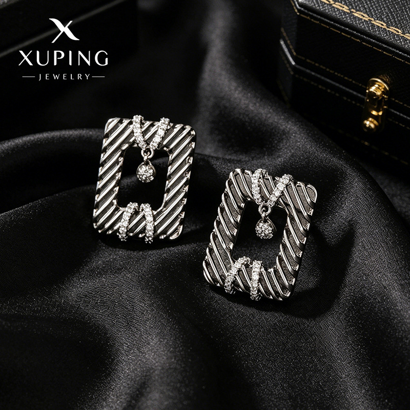 Pendientes de piedras preciosas artificiales elegantes y a la moda, de aleación electrochapada, de Xuping, diseño geométrico sencillo y exclusivo, venta al por mayor.