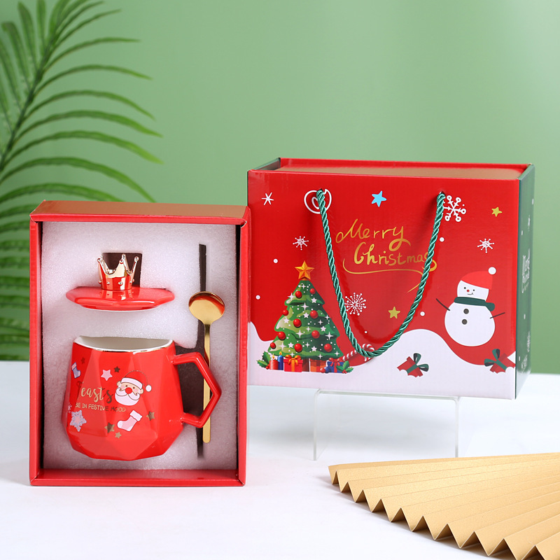 卸売りのクリスマスのギフトボックスのセットの陶磁器の杯の蓋のスプーンの漫画のマグカップのコップの贈り物のお土産|undefined