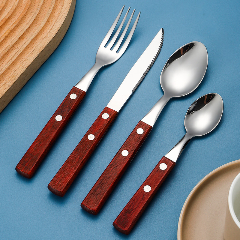 Retro 304 mango de madera de acero inoxidable set de cubiertos cuchara de postre de hotel occidental mango de madera de flores de pera set de cubiertos 5 piezas